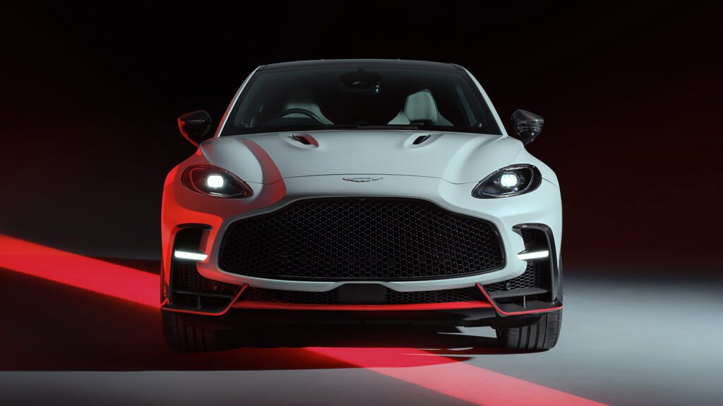 Aston Martin DBX S SUV 727 pk V8 (2025)