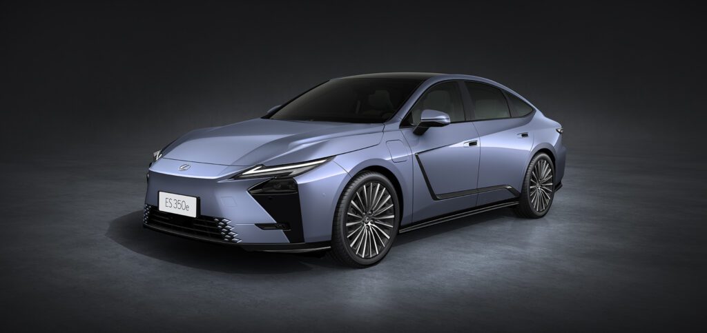 Nieuwe Lexus ES komt ook als EV maar Lexus verklapt nog geen rijbereik