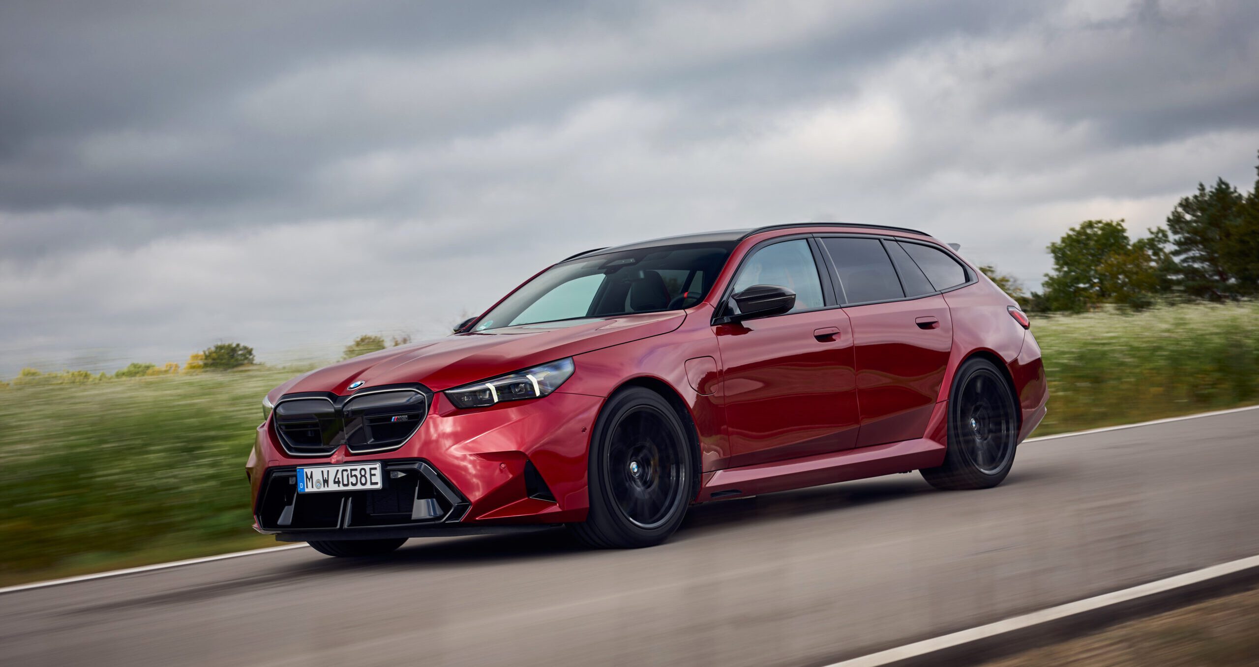Test BMW M5 mét stekker: Zielloos of Magistraal?
