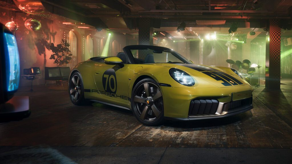 Porsche 911 Spirit 70 GTS T-Hybrid Cabriolet Heritage Design 541 pk (2025)