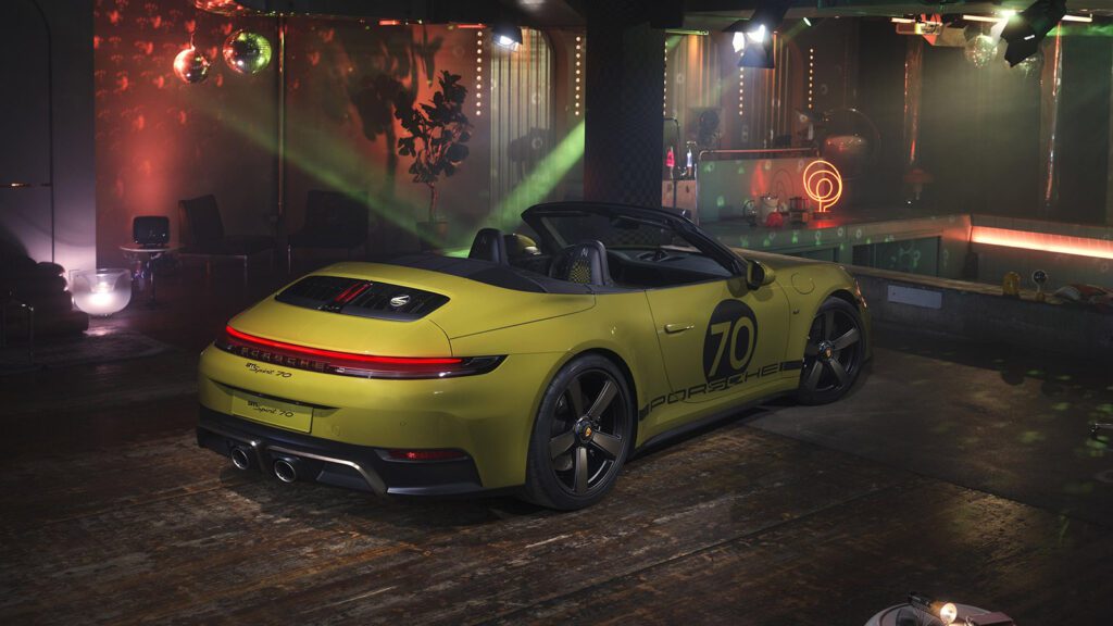Porsche 911 Spirit 70 GTS T-Hybrid Cabriolet Heritage Design 541 pk (2025)