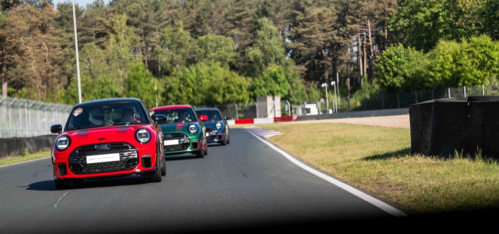 Circuittest: Mini JCW & Mini Countryman JCW: Kartgevoel met een SUV-twist
