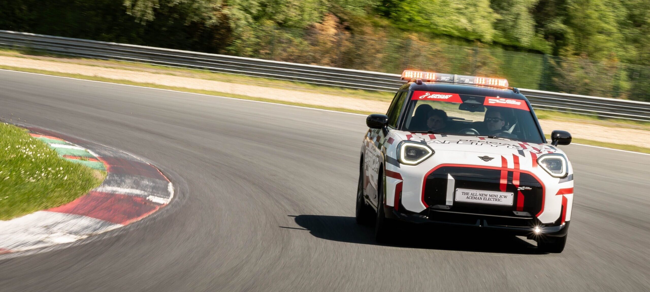 Back on track: Mini nodigt je uit voor een onvergetelijke Track Day op het circuit van Zolder