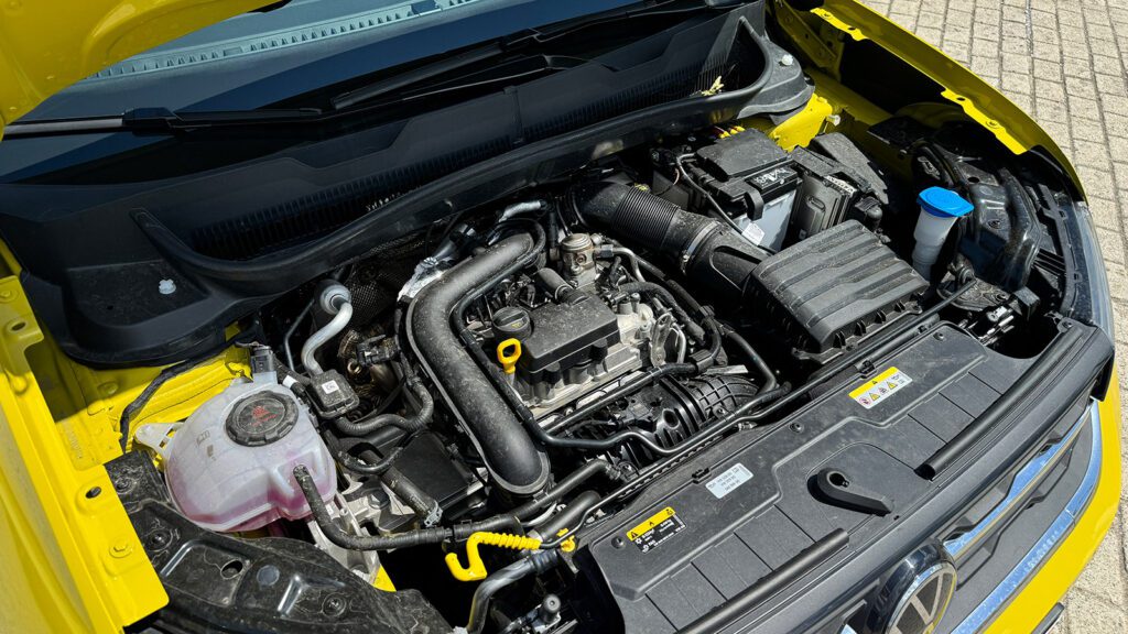 Test VW Volkswagen T-Cross 1.0 TSI 116 pk DSG R-Line facelift update MY24 (2025)