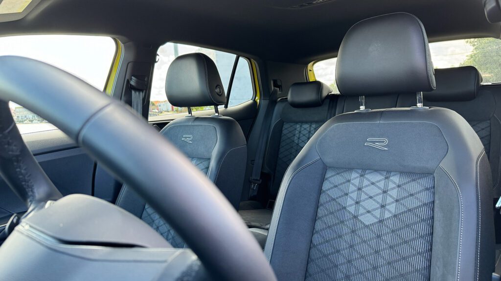 Test VW Volkswagen T-Cross 1.0 TSI 116 pk DSG R-Line facelift update MY24 (2025)