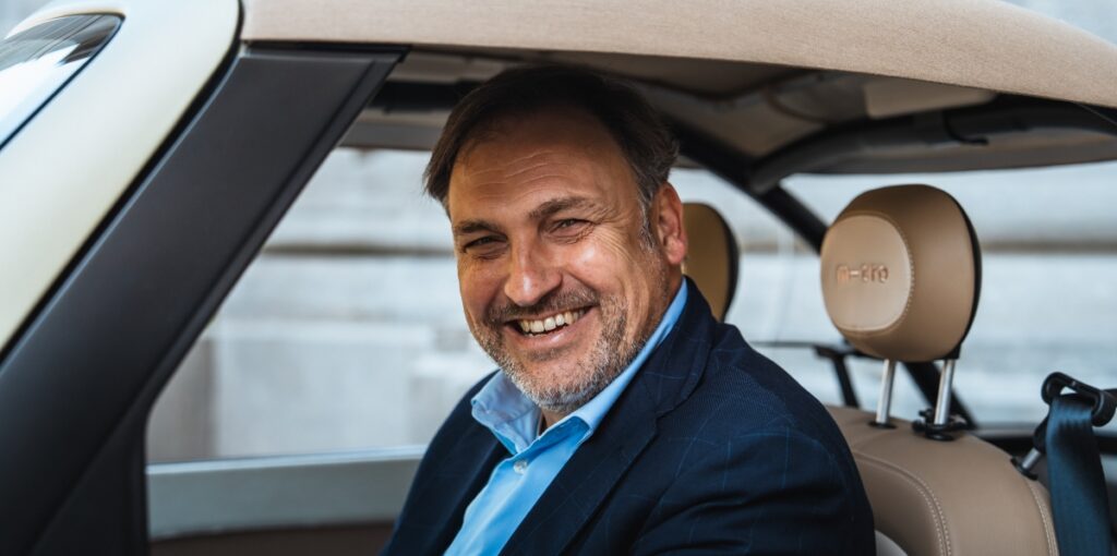 Micro-date met David Favest, directeur van Microlino