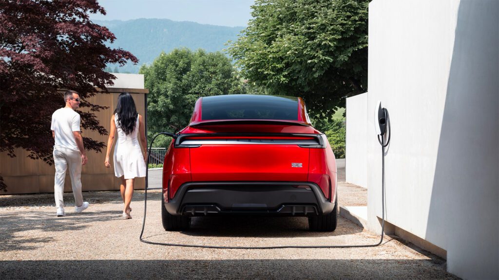 Tesla Model Y Performance Juniper EV SUV (2025)