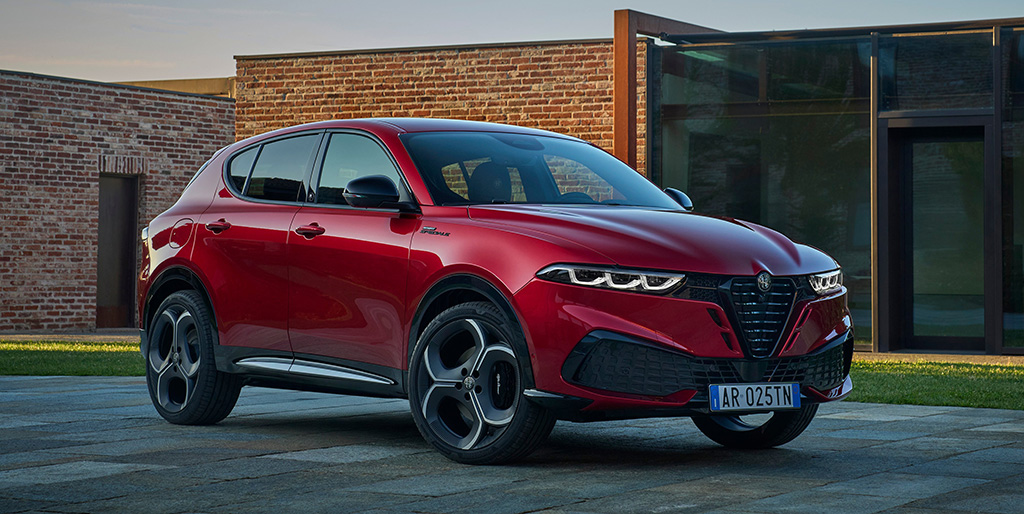 Alfa Romeo Tonale facelift crossover (2025)