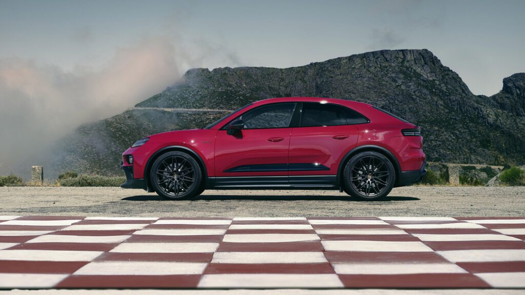 Porsche Macan GTS Electric EV SUV 571 pk (2025)