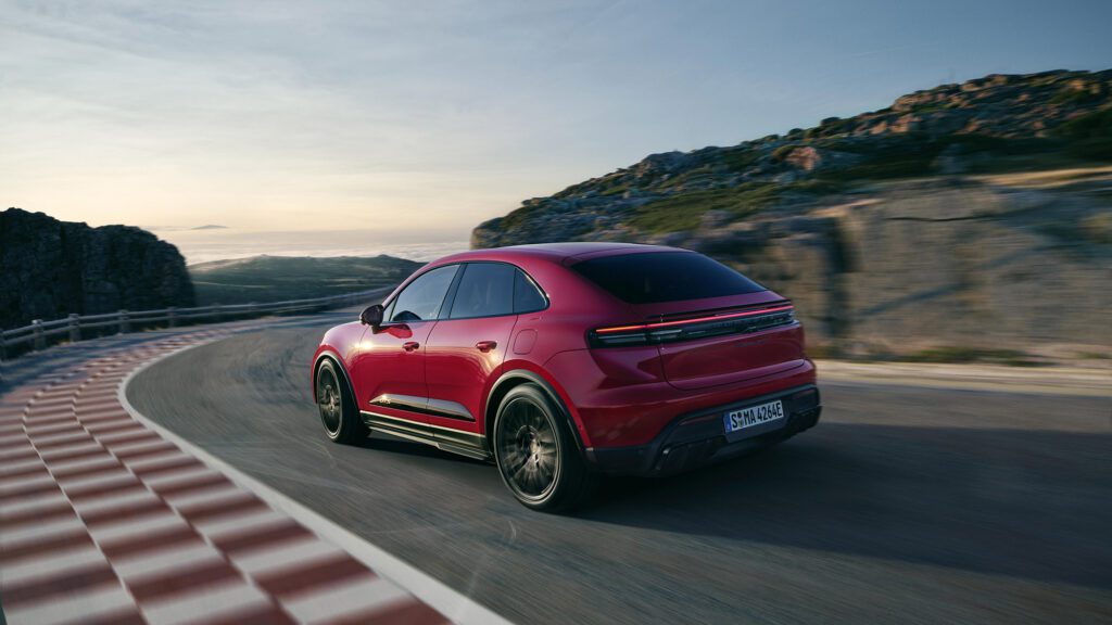 Porsche Macan GTS Electric EV SUV 571 pk (2025)