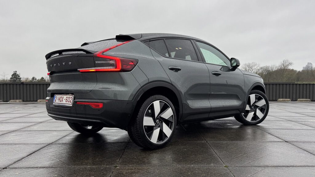 Test Volvo EC40 SUV EV 252 pk MY26 (2025)
