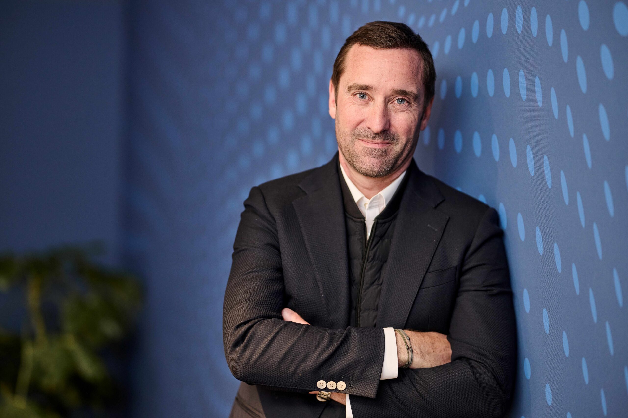 Stellantis Belux in 2026: groei, elektrificatie en vertrouwen centraal – Interview met CEO Laurent Barria