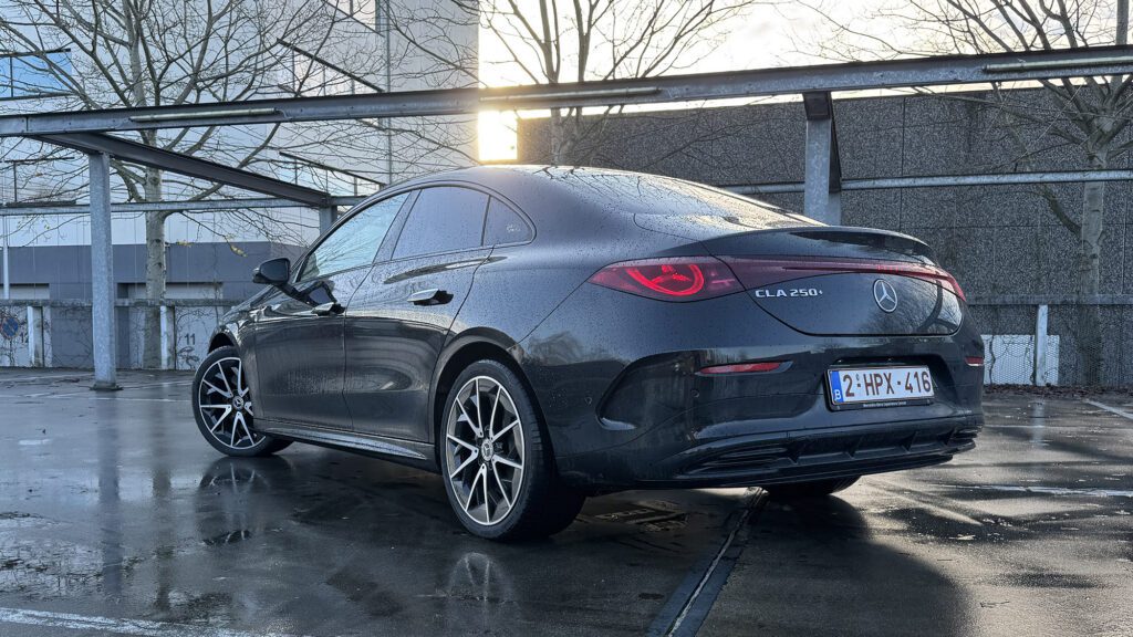 Test Mercedes CLA250+ met EQ technologie EV CLA coupe 272 pk RWD C178 (2026)