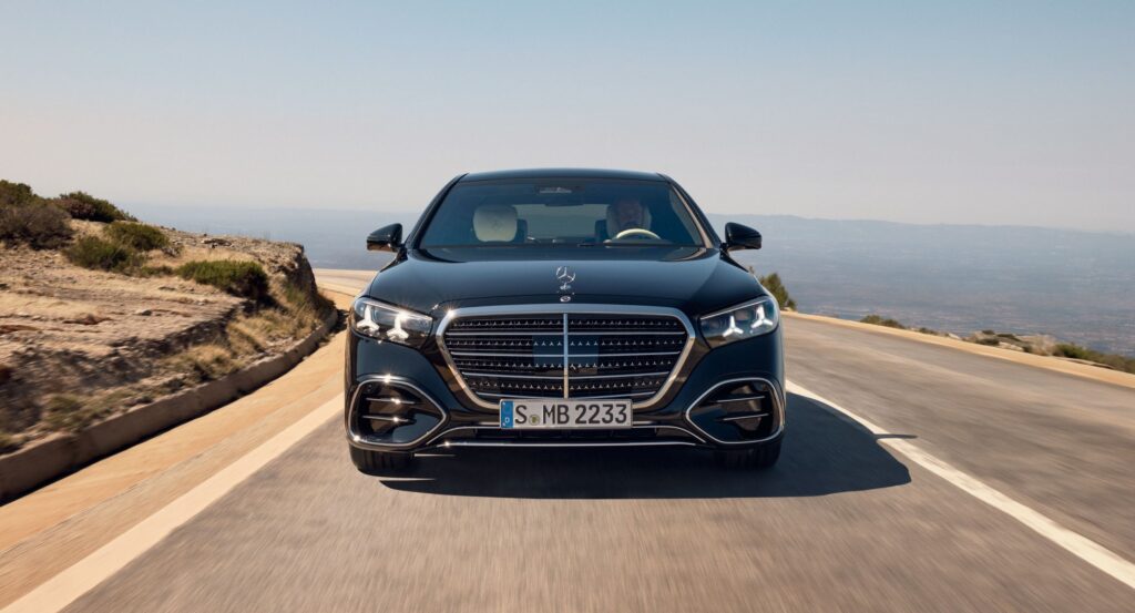 Dit is de vernieuwde Mercedes S-Klasse met vooral onderhuidse evoluties en nieuwe innovaties
