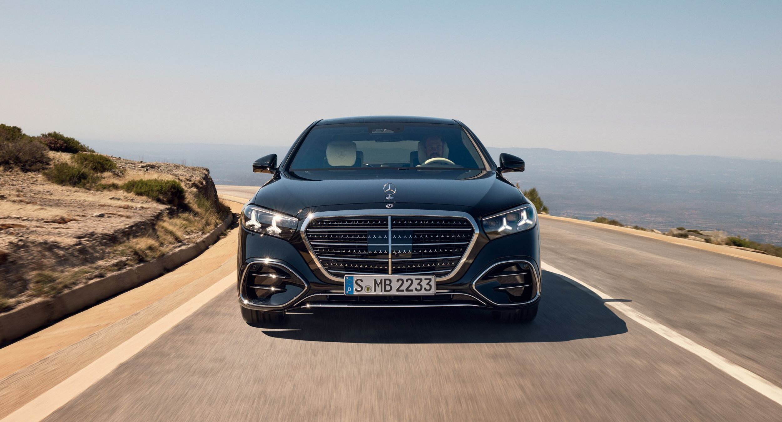 Dit is de vernieuwde Mercedes S-Klasse met vooral onderhuidse evoluties en nieuwe innovaties