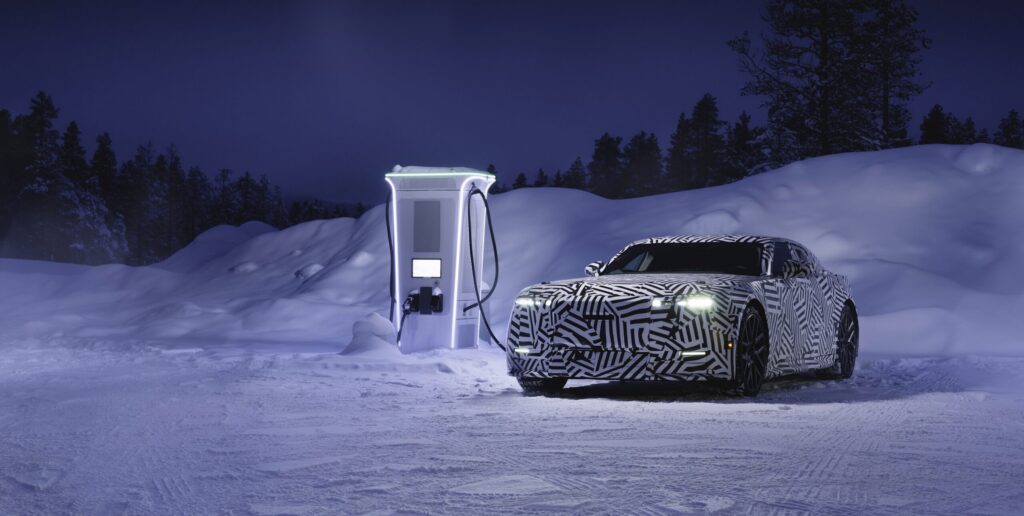 Elektrische Jaguar GT op winterstage: Jaguar bevestigt lancering dit jaar van nieuw model met + 1.000 pk