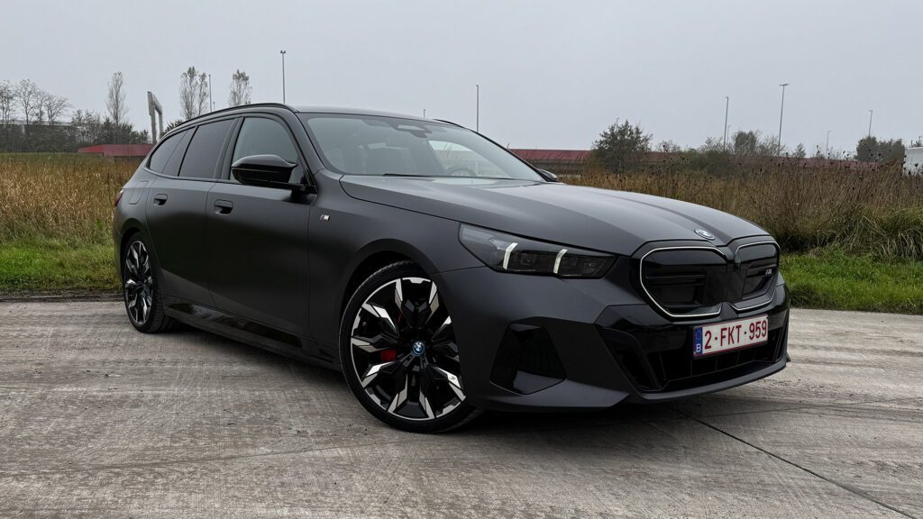 Test BMW i5 Touring M60 xDrive EV 601 pk G61 (2026)