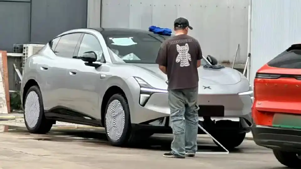 XPeng werkt aan nieuwe compacte EV: “Lisa” werd gespot vóór lancering in 2026