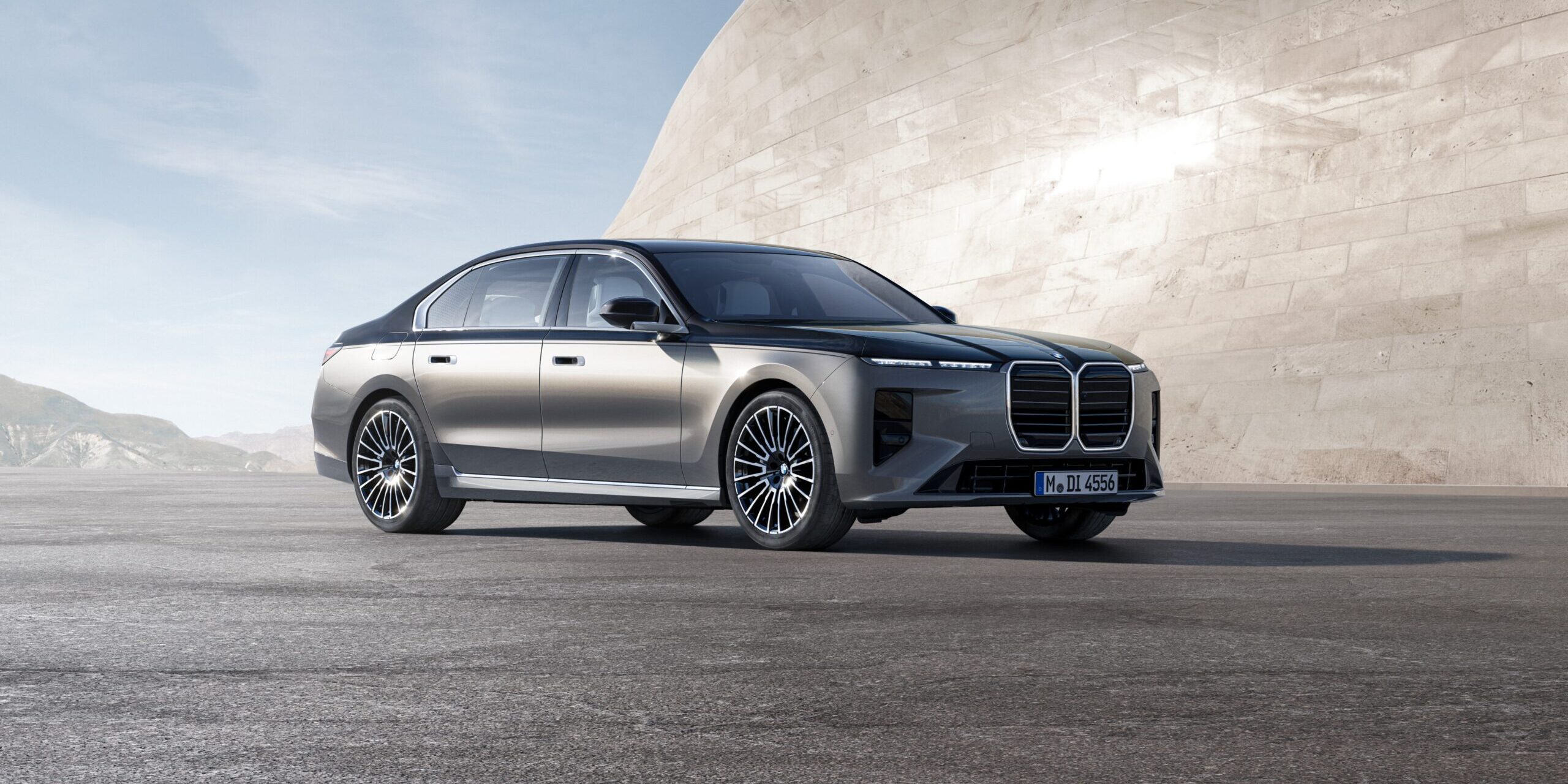 Nieuwe BMW 7 Reeks: grootste facelift ooit en tot 720 km elektrische autonomie