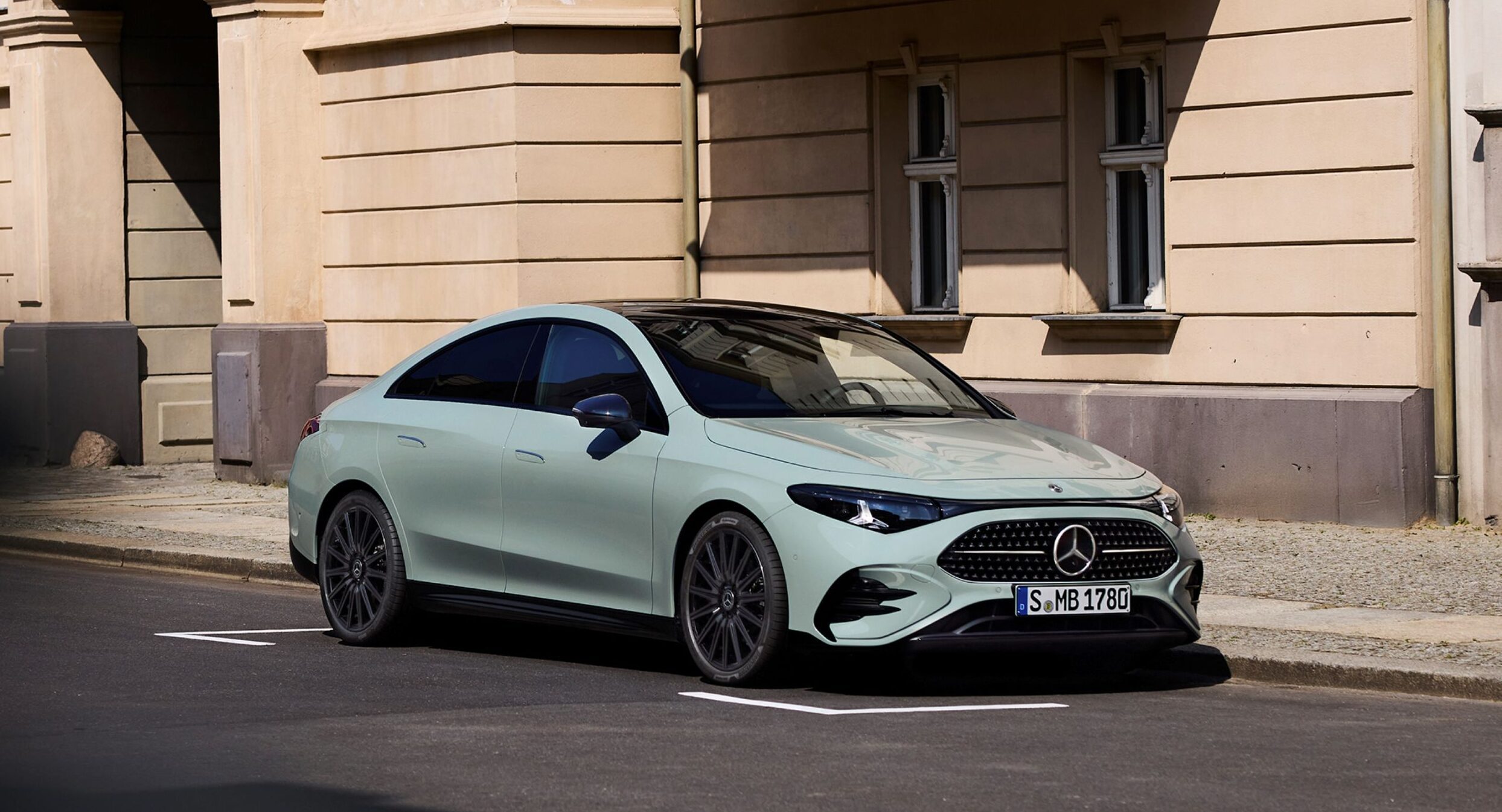 Test Mercedes CLA 200 Hybrid: nog eentje in volle overgang?
