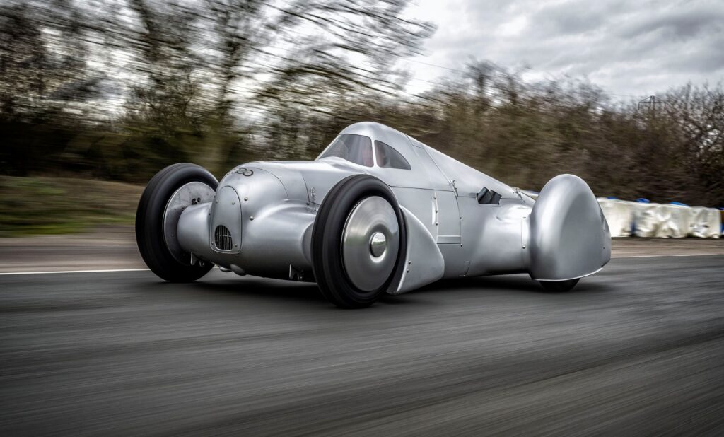 Audi Tradition brengt de in zijn tijd waanzinnig snelle Auto Union Rennlimousine terug