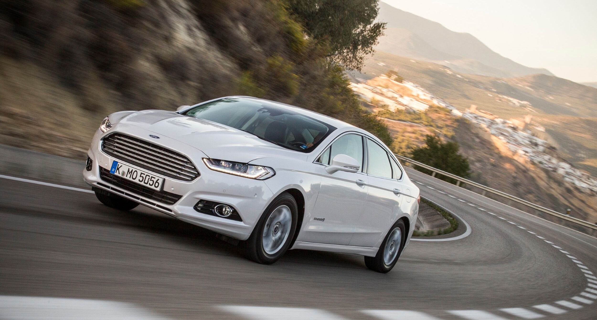 Geloof het of niet, maar vroeger reden we ook in berlines als de Ford Mondeo