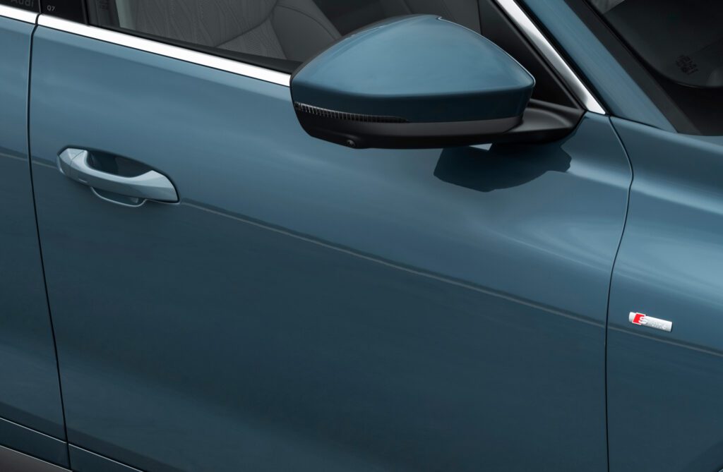 Teaser Audi Q7 SUV facelift update (2026)