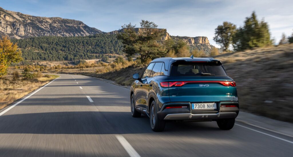 Volkswagen-baas Oliver Blume pleit voor EU-importtaksen voor Chinese PHEV’s