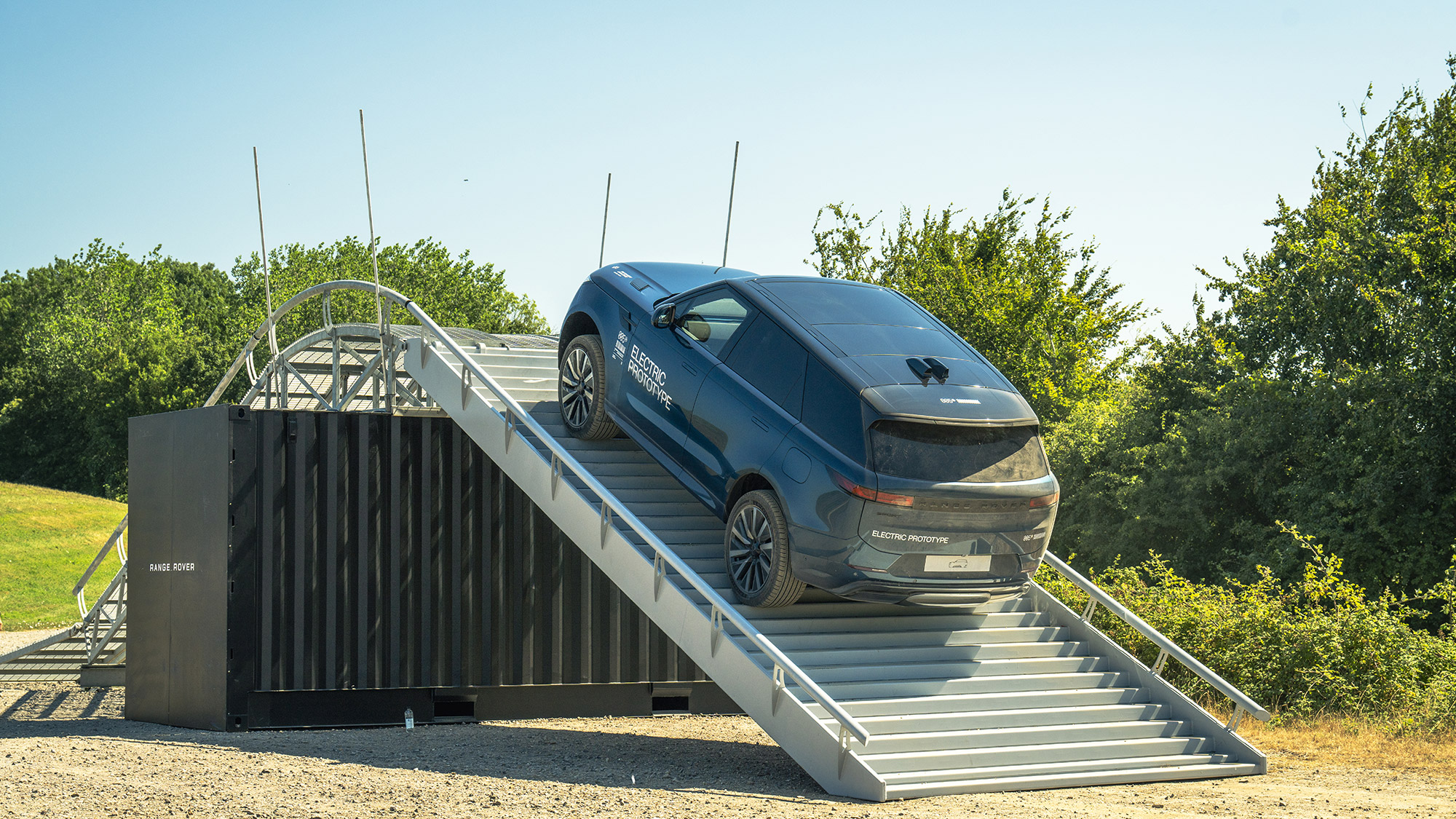 Preview Range Rover Sport Electric SUV EV (2026)