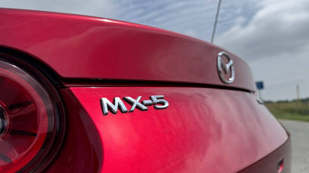 Test Mazda MX-5 Miata ND 1.5i SKYACTIV G 132 pk MY26 Roadster (2026)
