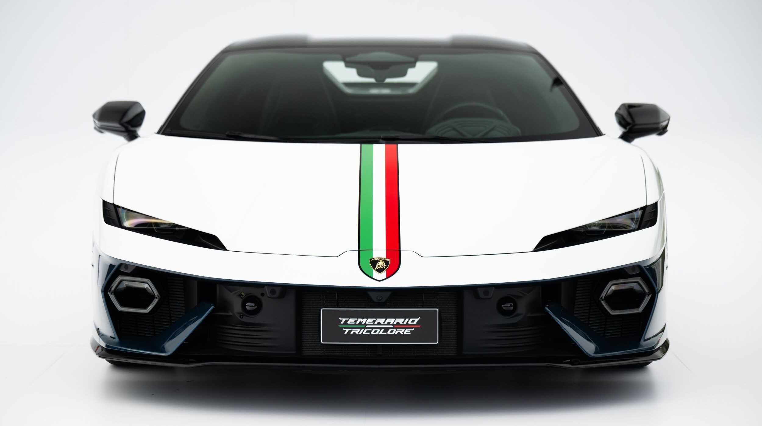 Eventjes terug van weggeweest, de Lamborghini Temerario Tricolore