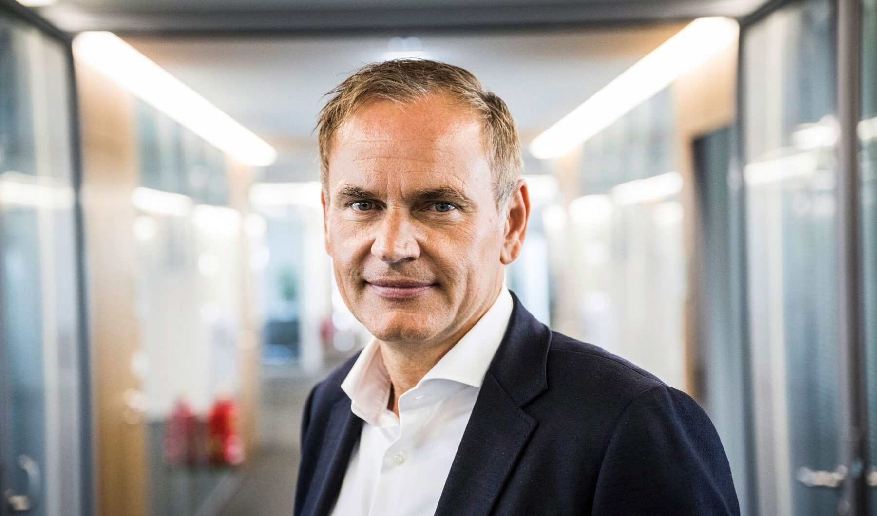 Topman Oliver Blume zegt dat wereldwijde auto-industrie een megacris doormaakt, met Volkswagen er middenin