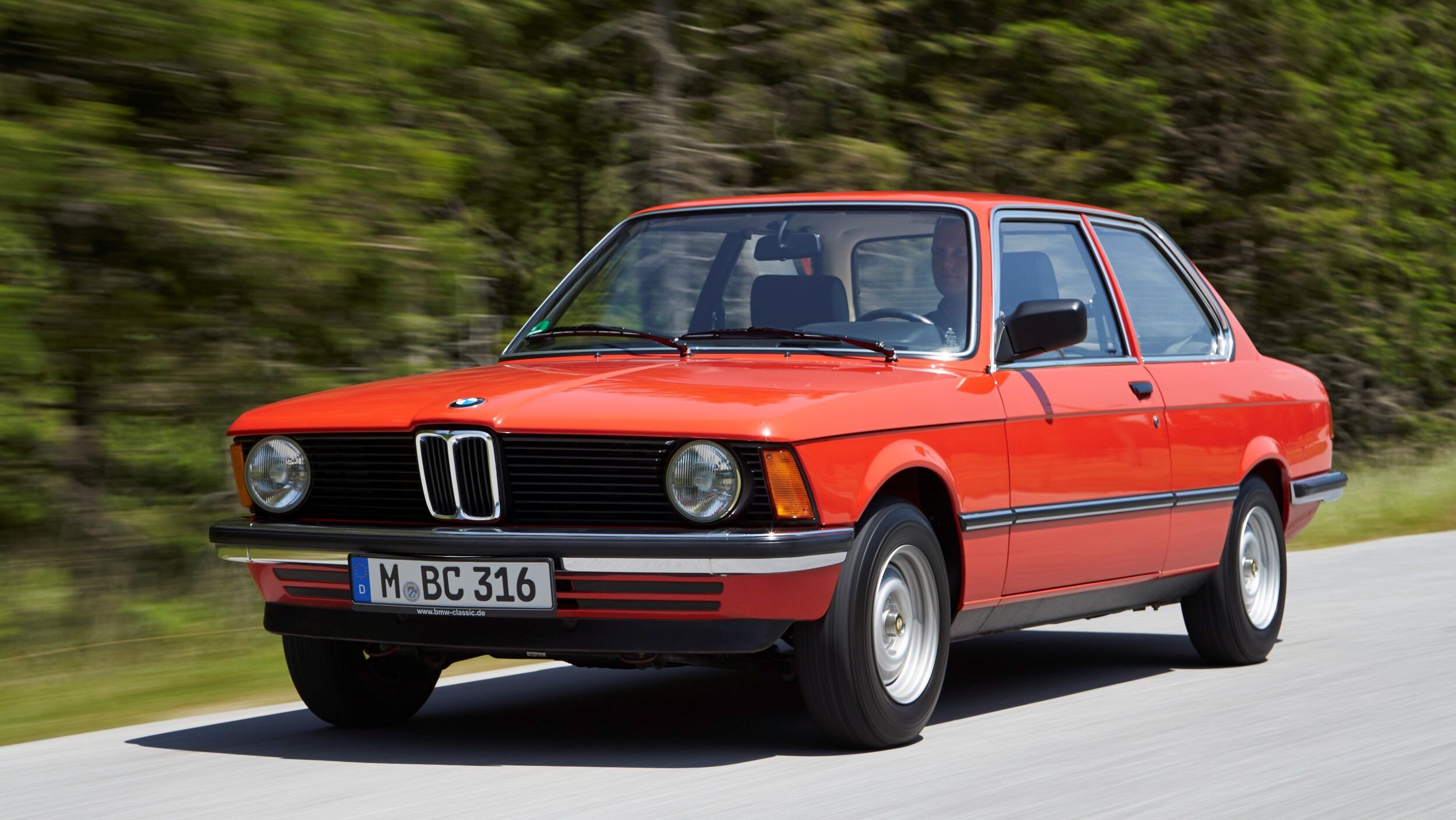 In afwachting van de nieuwe i3, nog eens het verhaal van de allereerste BMW 3-Reeks